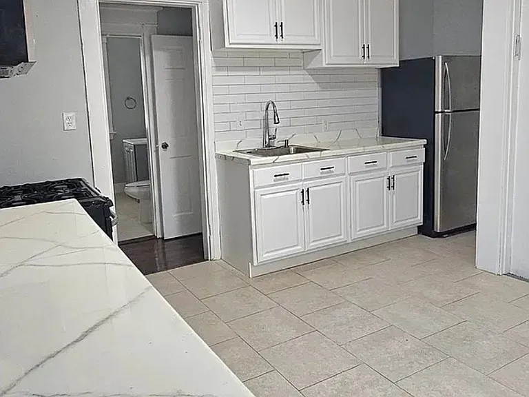 381 Norton St #2 — Photo 5