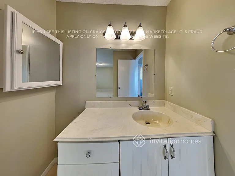 15520 Briarwood Mnr — Photo 23