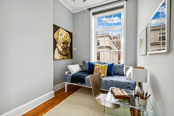 Sold by Compass | media 9