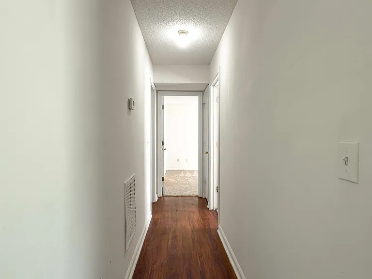713 S Parker Dr — Photo 1