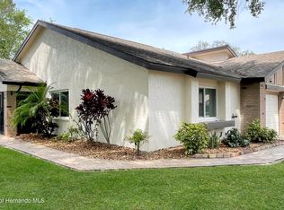 7495 Heather Walk Dr, Weeki Wachee, FL 34613