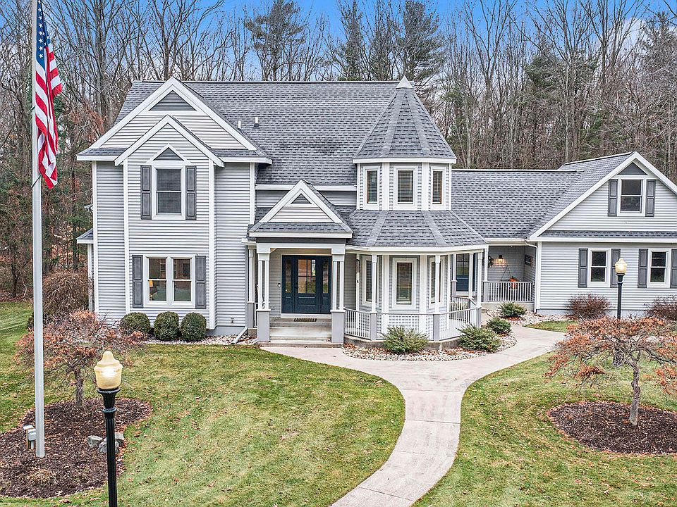 18779 N Fruitport Rd, Spring Lake, MI 49456 | Zillow