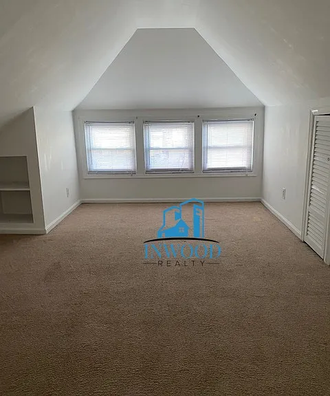 325 Hawthorne Ave #3 — Photo 2