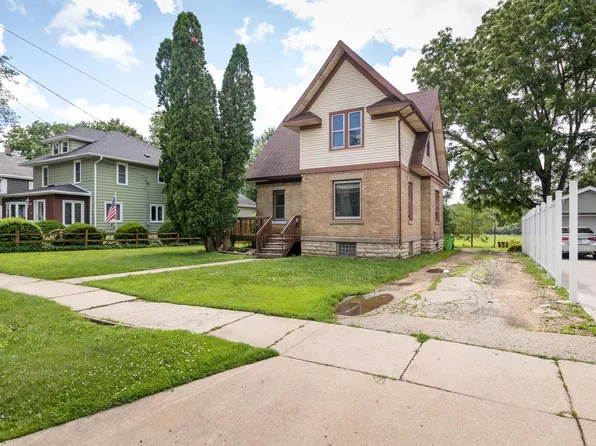 321 South Walnut STREET, Mayville, WI 53050