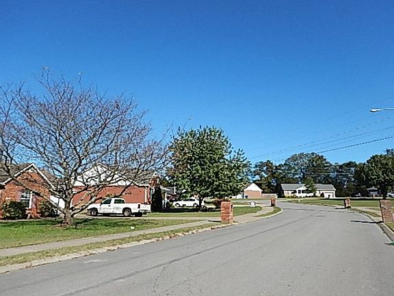 5th image of 1205 Bolton Dr