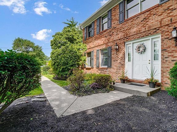 3rd image of 7702 Windy Knoll Dr