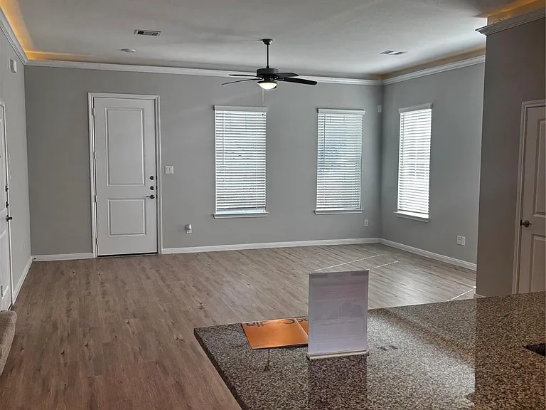 2309 Sherrilynn Sunset Dr — Photo 3