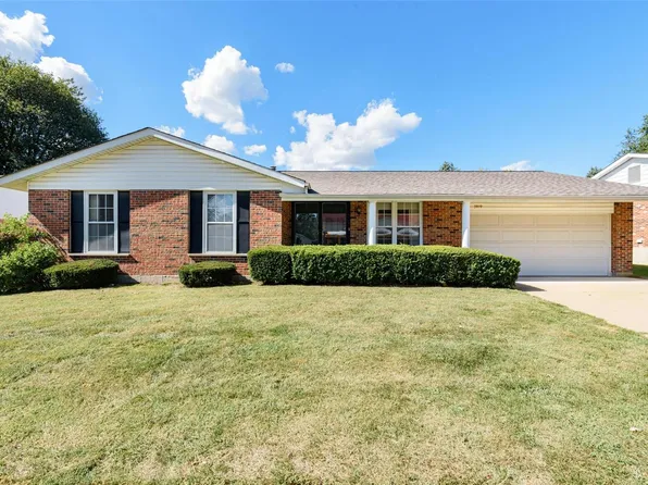 3919 Hirondelle Ln, Florissant, MO 63034