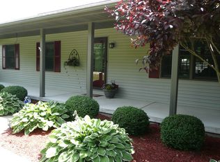 1414 E Beamish Rd, Midland, MI 48642