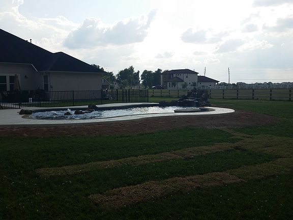 4th image of 5995 Sunnyside Ct