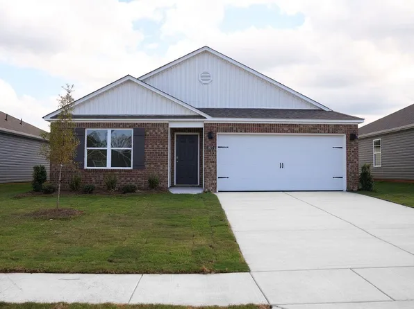 3827 Heritage Crest Dr, Bessemer, AL 35023
