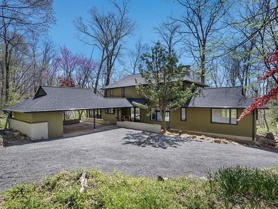 1236 Eagle Rd, New Hope, PA, 18938