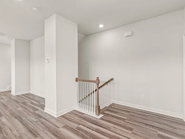 7136 Bryce Ave — Photo 10