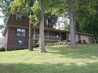 1383 Wind Crest Dr, Morristown, TN 37814