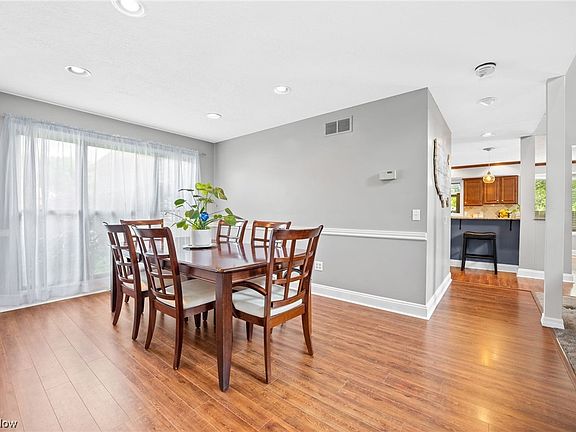 4th image of 5318 Reserve Way
