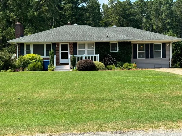 110 Hill And Dale Dr, Greenwood, SC 29646
