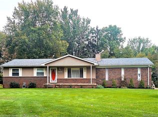 1455 N Alstott Dr, Howell, MI
