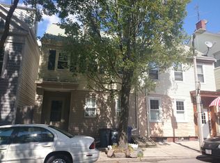 442 W 4th St, South Boston, MA 02127