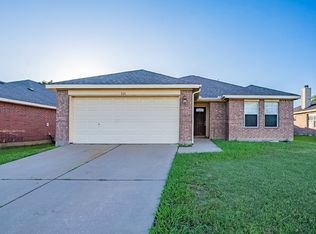 824 Cedar Ridge Ln, Burleson, TX 76028