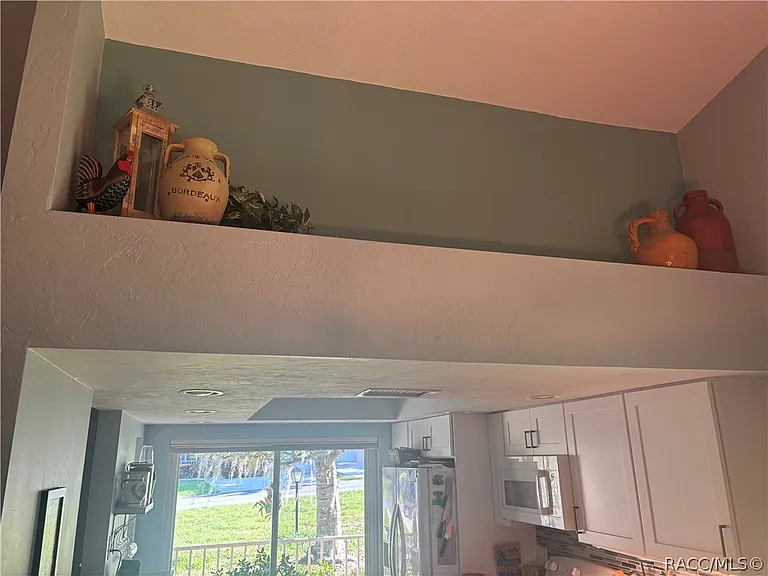 3636 N Lucille Dr — Photo 9