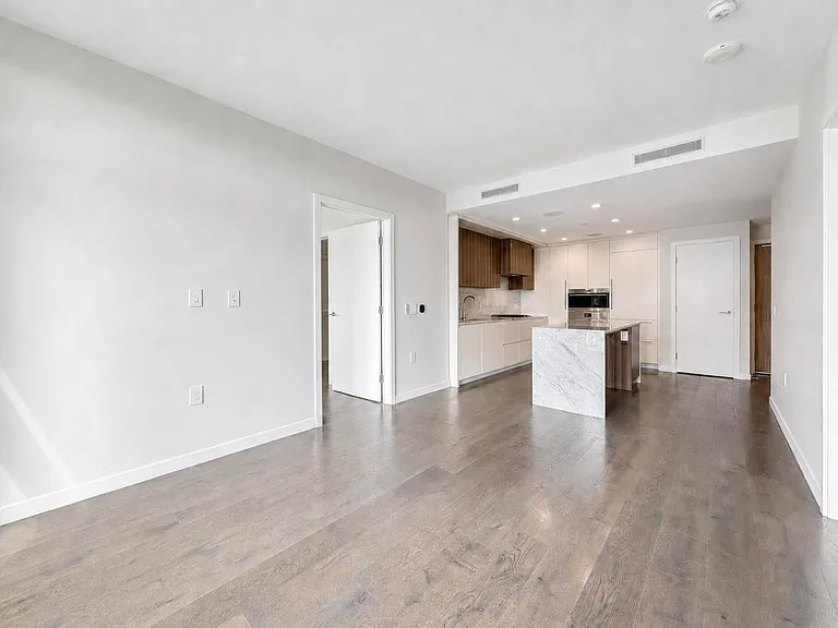 7418 Paulson St #709 — Photo 2