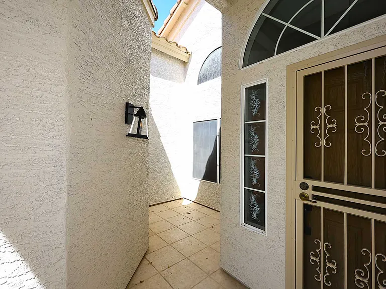 6214 E Virginia St — Photo 5