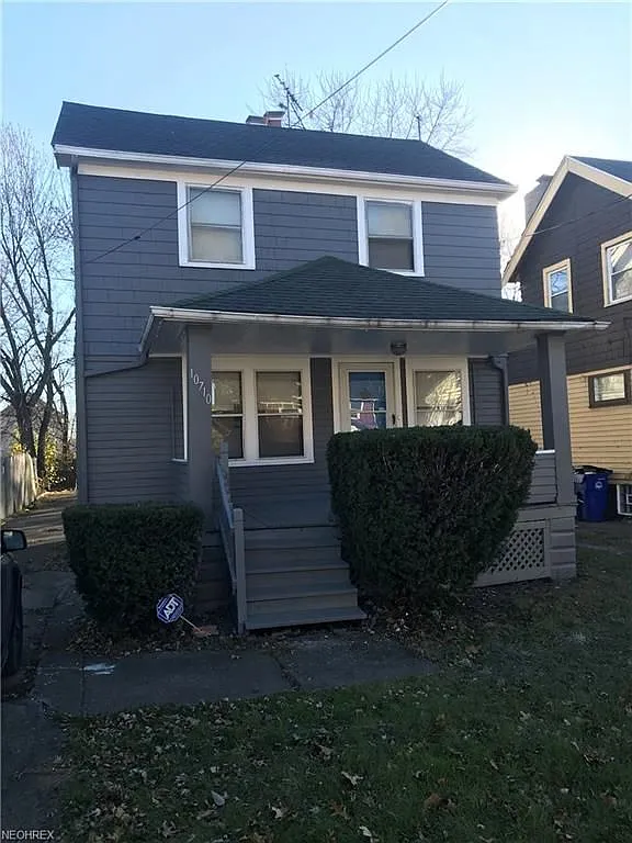 10710 Dove Ave photo 1