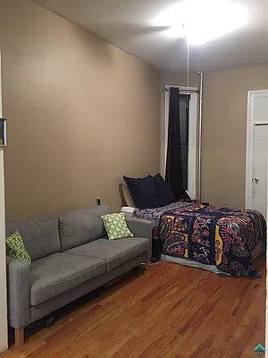 Rented by EXR | media 51