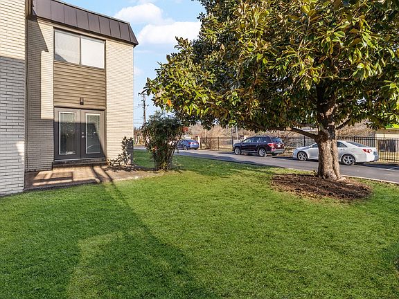 5th image of 6680 Charlotte Pike APT C1