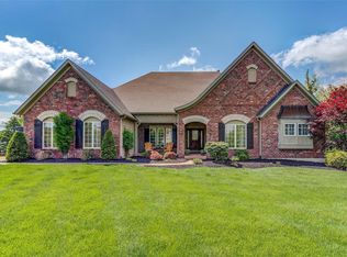 18238 Canyon Forest Ct, Chesterfield, MO