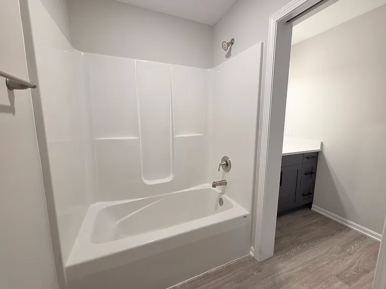 3565 Canal Square Dr — Photo 12