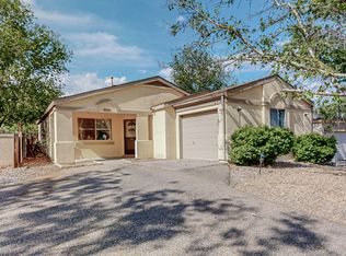 960 Charles Dr NE, Rio Rancho, NM 87144
