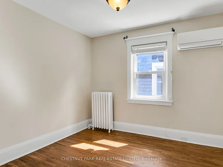 484 Merton St — Photo 32