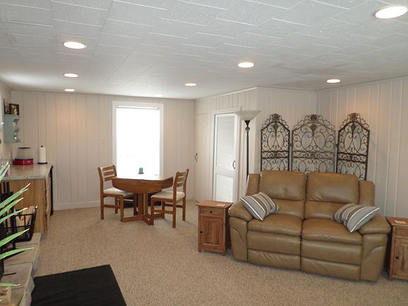 3rd image of 7751 Vernier Ln