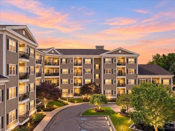 989 East St APT 115, Dedham, MA 02026
