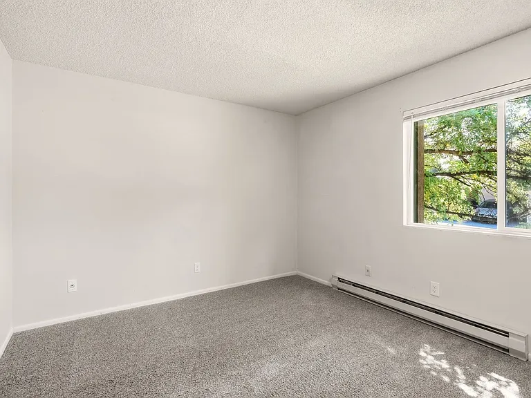 3102 E 27th Ave — Photo 66