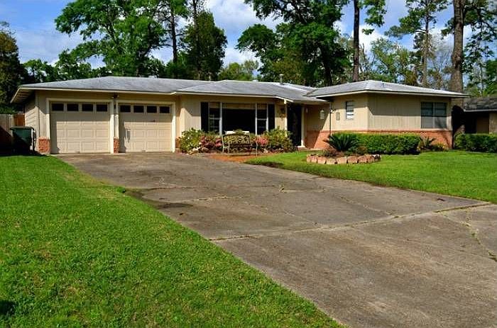 Great ranch-style house