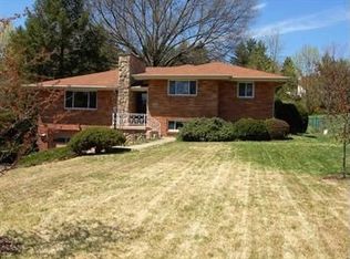 2276 Cremona Dr, Pittsburgh, PA