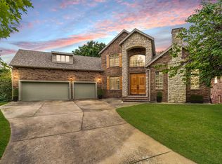 5165 S Stone Cir, Springfield, MO 65810