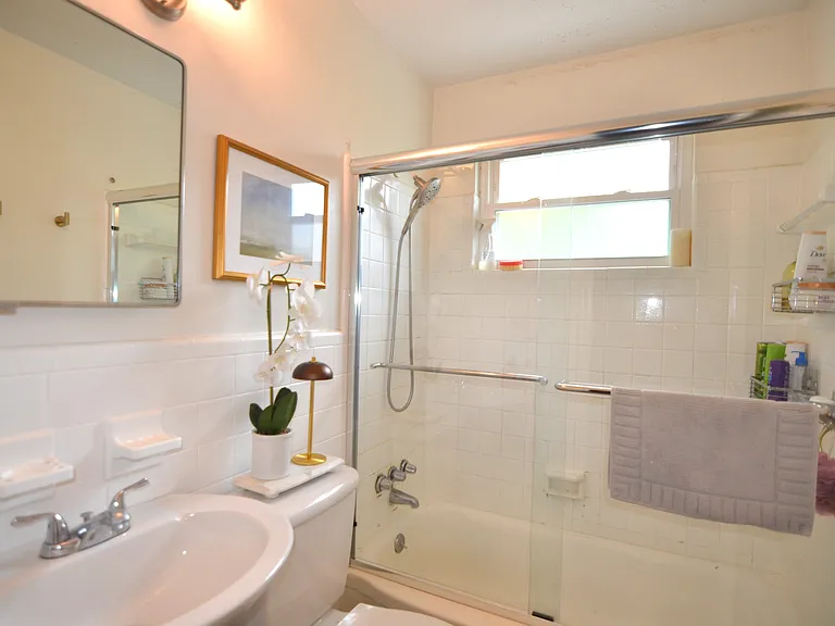 3176 Mapleleaf Ave #5 — Photo 8