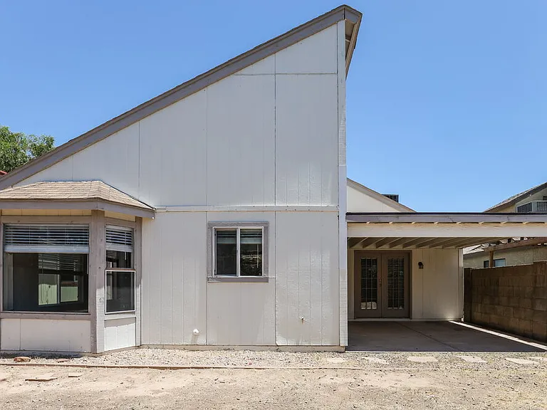 190 S Los Feliz Dr — Photo 16