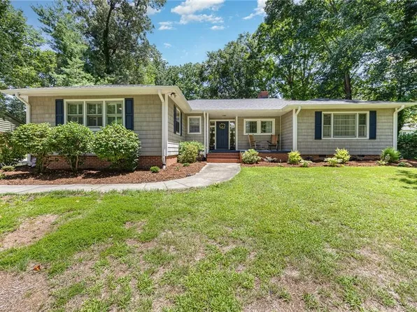 159 Circle Dr, Thomasville, NC 27360