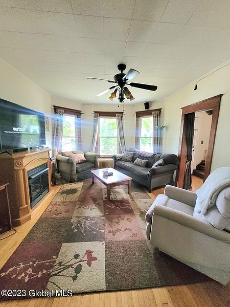 5th image of 2070 Central Avenue