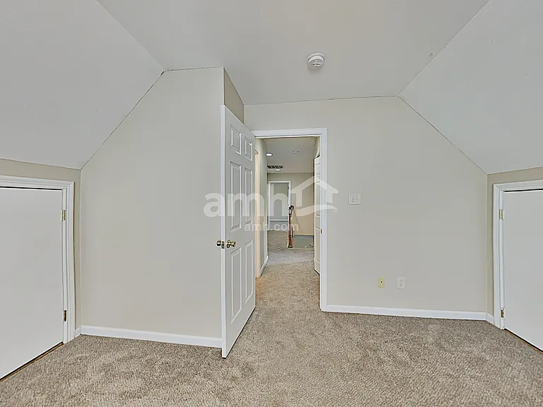 4301 Aylesbury Dr — Photo 16