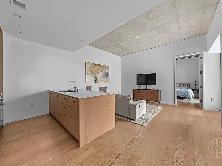98 Front St #Penthouse 2H — Photo 2