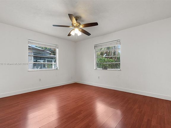 3rd image of 16665 SW 93rd Ct #16665
