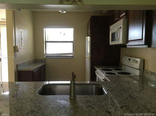 10401 NW 11th St, Pembroke Pines, FL 33026