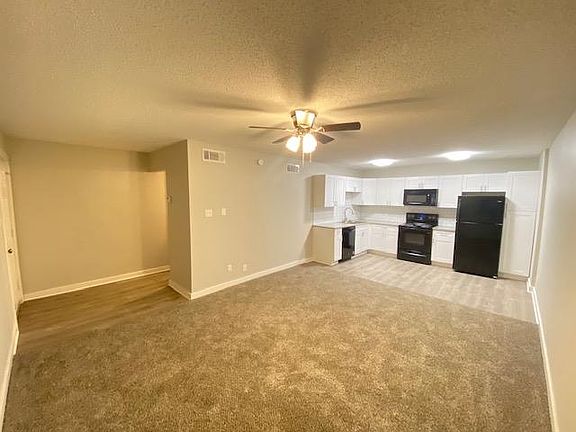 3rd image of 600 N Marshall St #432