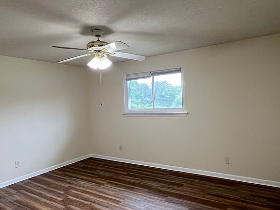 5th image of 4609 Plaza Hills Ln #B