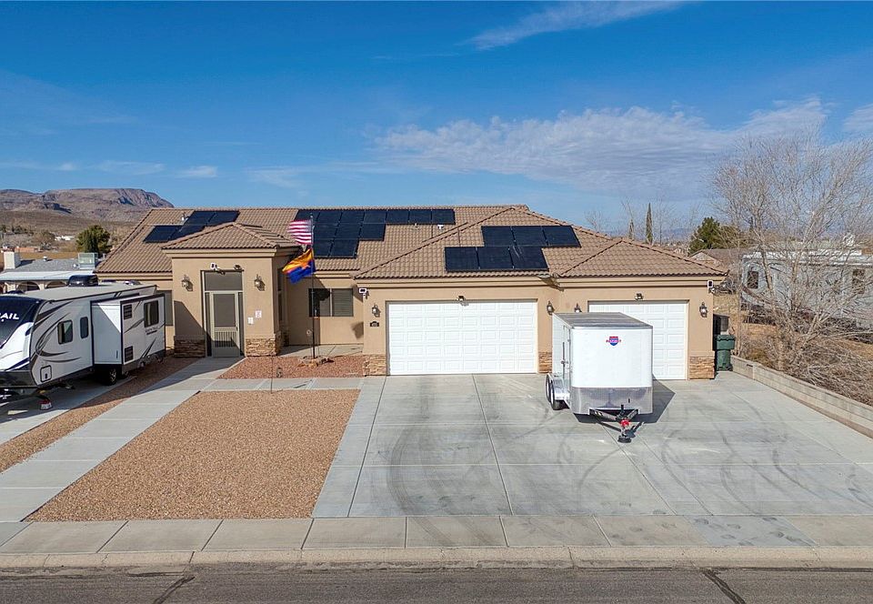 1st image of 405 Greenway Drive